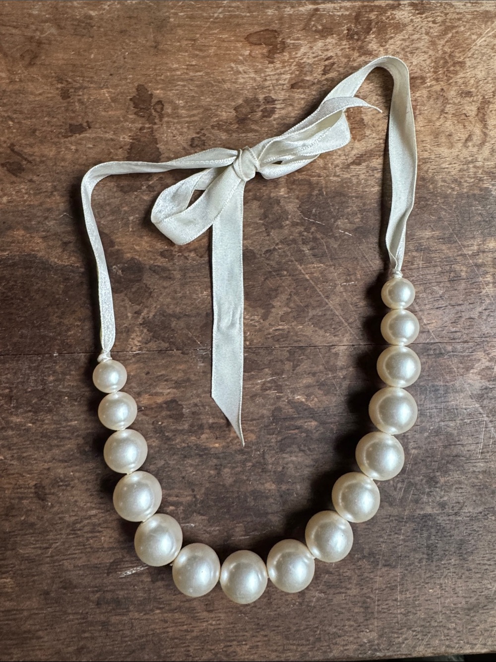 Vintage Ivory Pearl Bead Ribbon Necklace